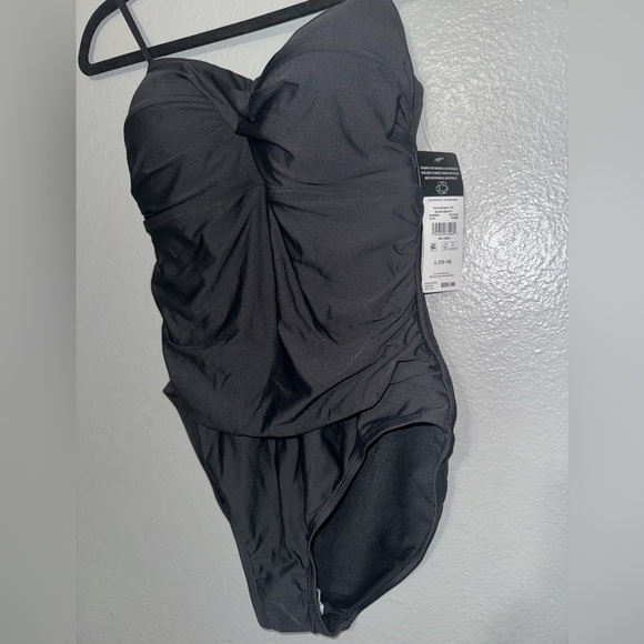 Catalina Twist Bandeau Black Beauty one-piece swim wear, swimsuit, NWT, Size L - Picture 3 of 7